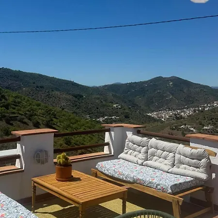 Casa Azafranes - Boutique - Arenas (Malaga)